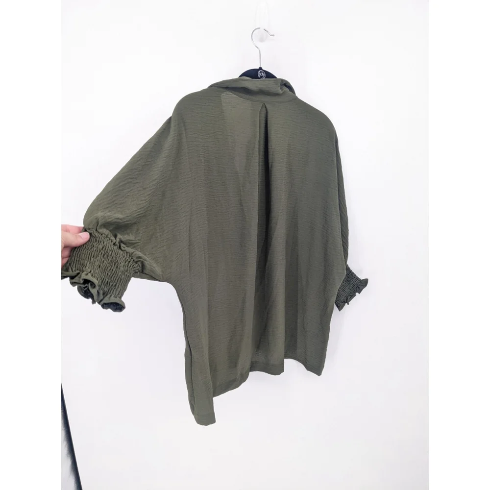 Dokotoo Blouse Womans Small‎ Green Smocked Lightweight Office Career Top NWT - Picture 5 of 12